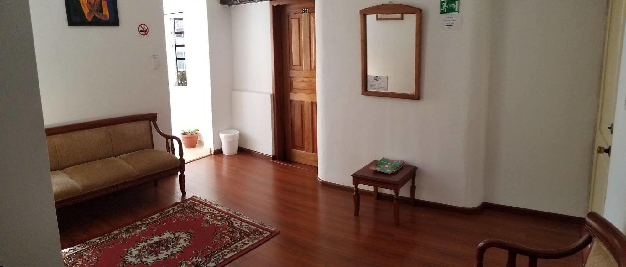 Hostal Heritage *